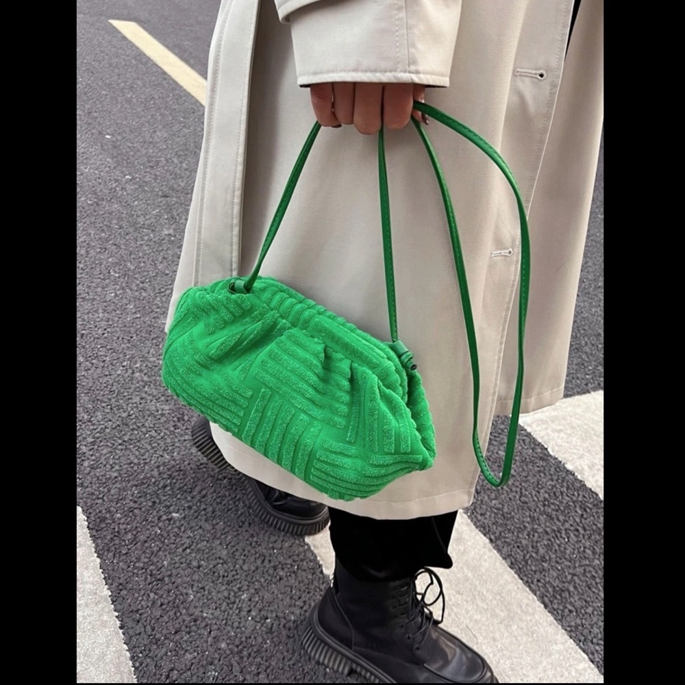 Bottega Veneta The Pouch dupe